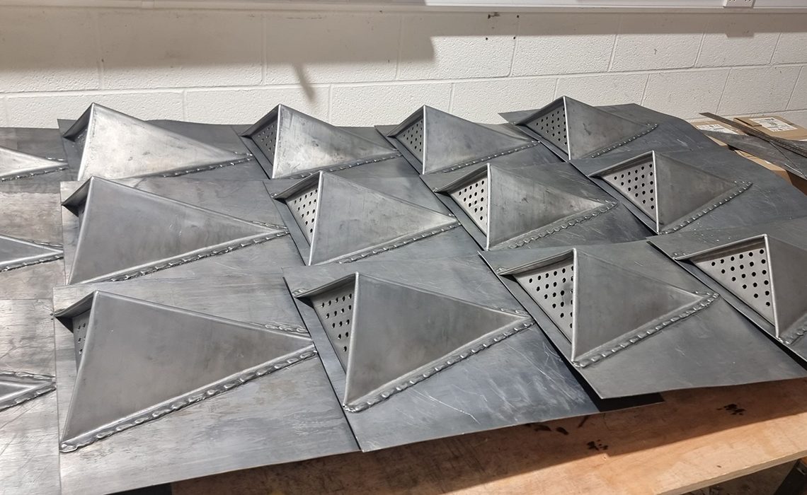 332019893_953350595699240_119913545334865807_n