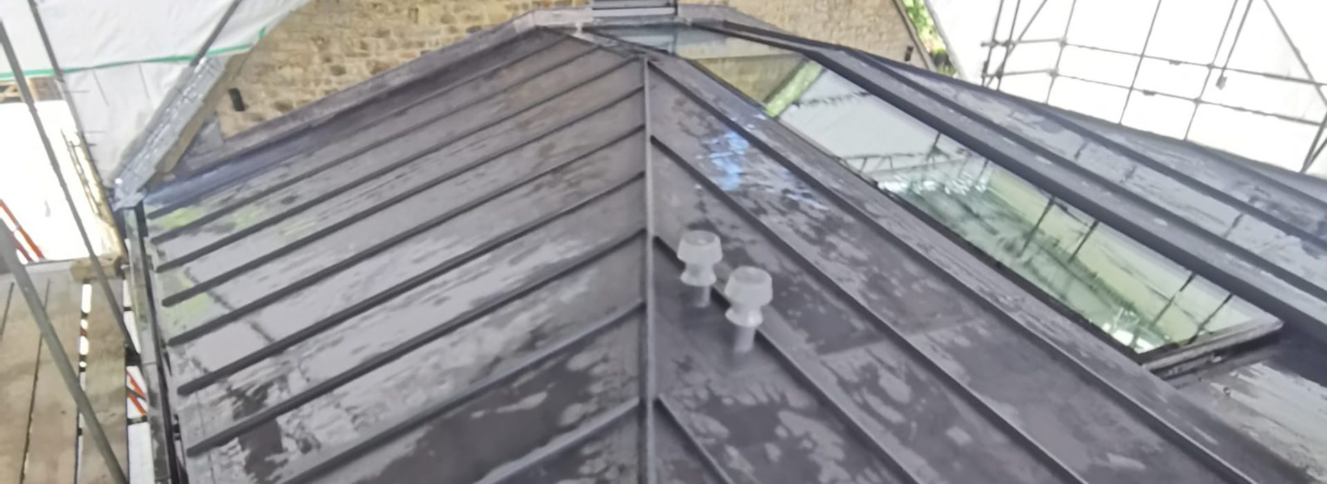 banner-flat-roof