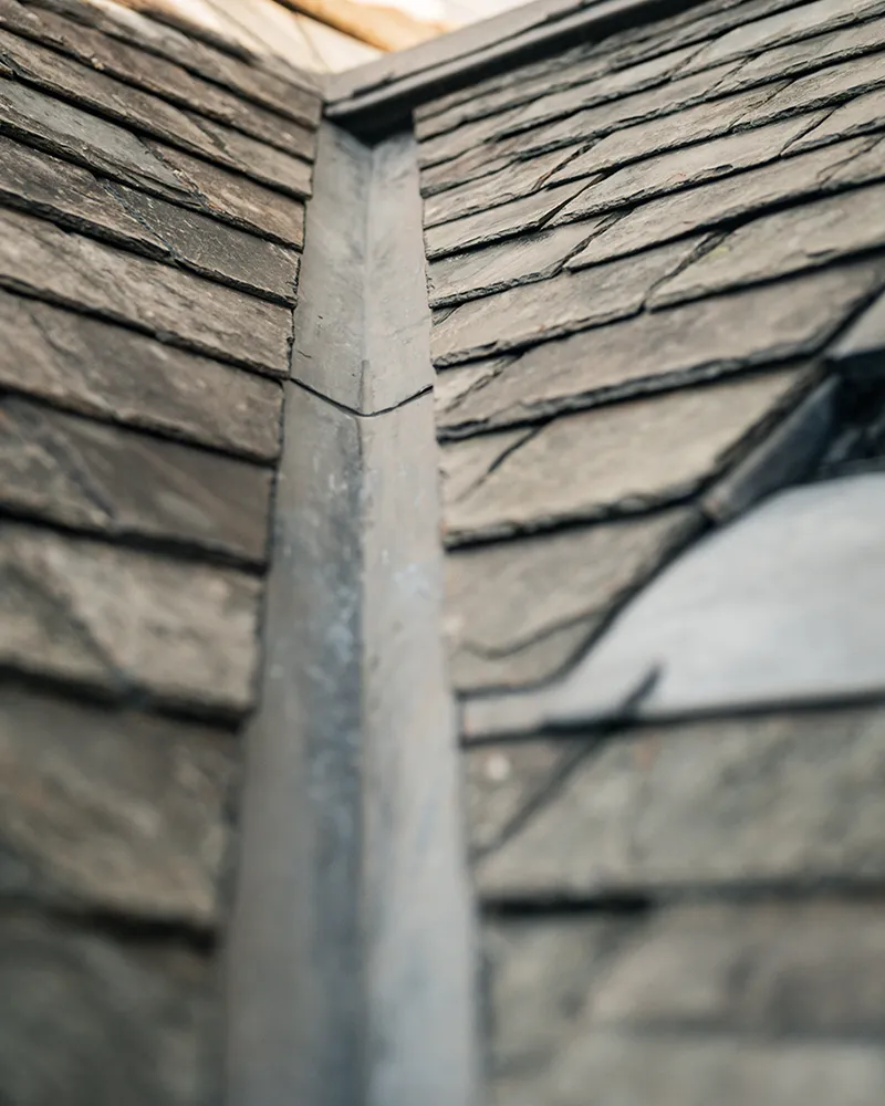 block-slate-and-tile-roof-service